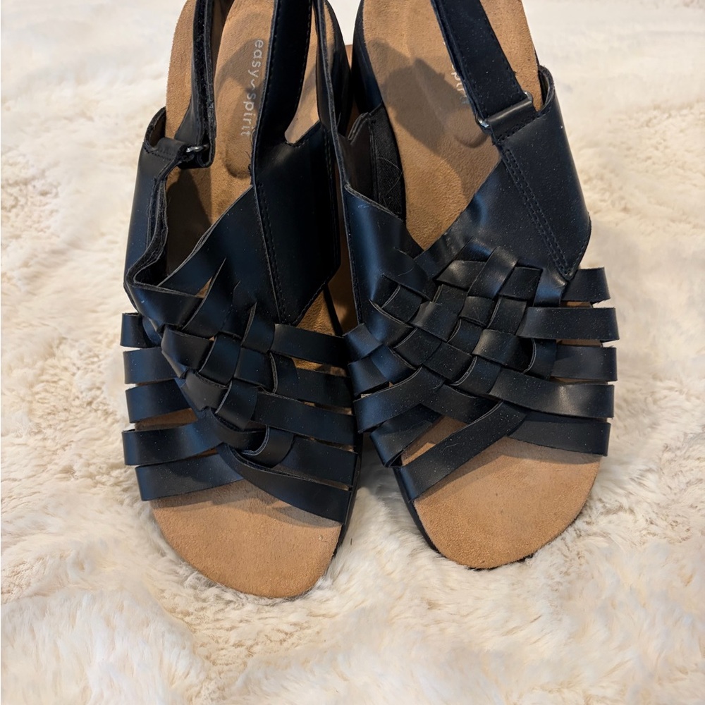 Easy Spirit Women's Black Woven Sandals
